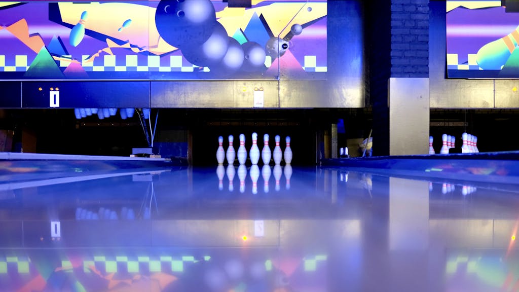 7 Best Bowling Alleys in New Jersey