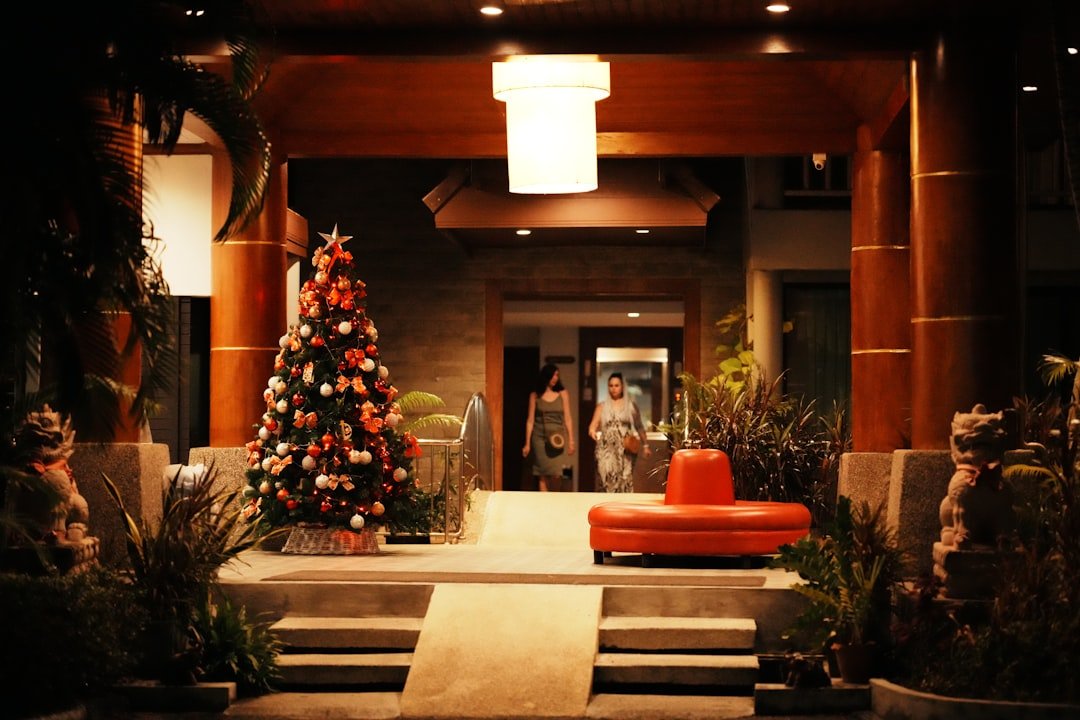 Hotel in Holiday Inn Express & Suites Absecon - a christmas tree in the middle of a room